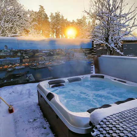 Apartment Relax & Recharge - A Unique With A Touch Of Luxury - Hot Tub And Sauna Inspired Decor #not A Real Sauna# Easy Access - Direct Train 15 Min To Helsinki