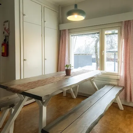 Relax & Recharge - A Unique With A Touch Of Luxury - Hot Tub And Sauna Inspired Decor #not A Real Sauna# Easy Access - Direct Train 15 Min To * Helsinki