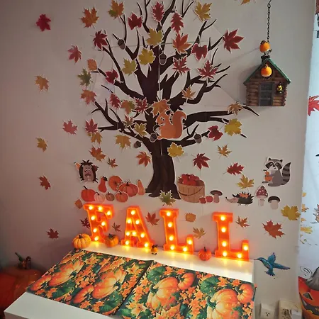 Relax & Recharge - A Unique With A Touch Of Luxury - Hot Tub And Sauna Inspired Decor #not A Real Sauna# Easy Access - Direct Train 15 Min To