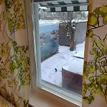 아파트 Relax & Recharge - A Unique With A Touch Of Luxury - Hot Tub And Sauna Inspired Decor #not A Real Sauna# Easy Access - Direct Train 15 Min To *