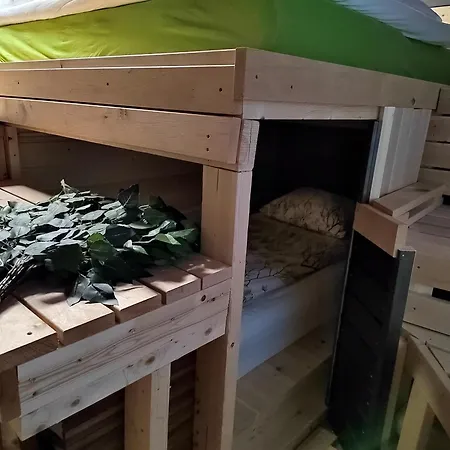 Private With Sauna Themed Bedroom, Private Jacuzzi, Center By Train 15min Apartment