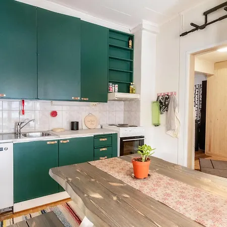 Private With Sauna Themed Bedroom, Private Jacuzzi, Center By Train 15min Apartment
