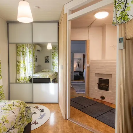 Private With Sauna Themed Bedroom, Private Jacuzzi, Center By Train 15min