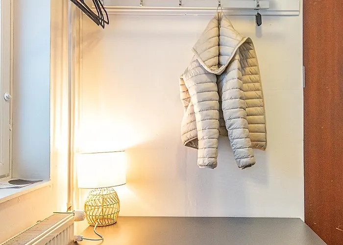 Relax & Recharge - A Unique With A Touch Of Luxury - Hot Tub And Sauna Inspired Decor #not A Real Sauna# Easy Access - Direct Train 15 Min To Apartman Helsinki